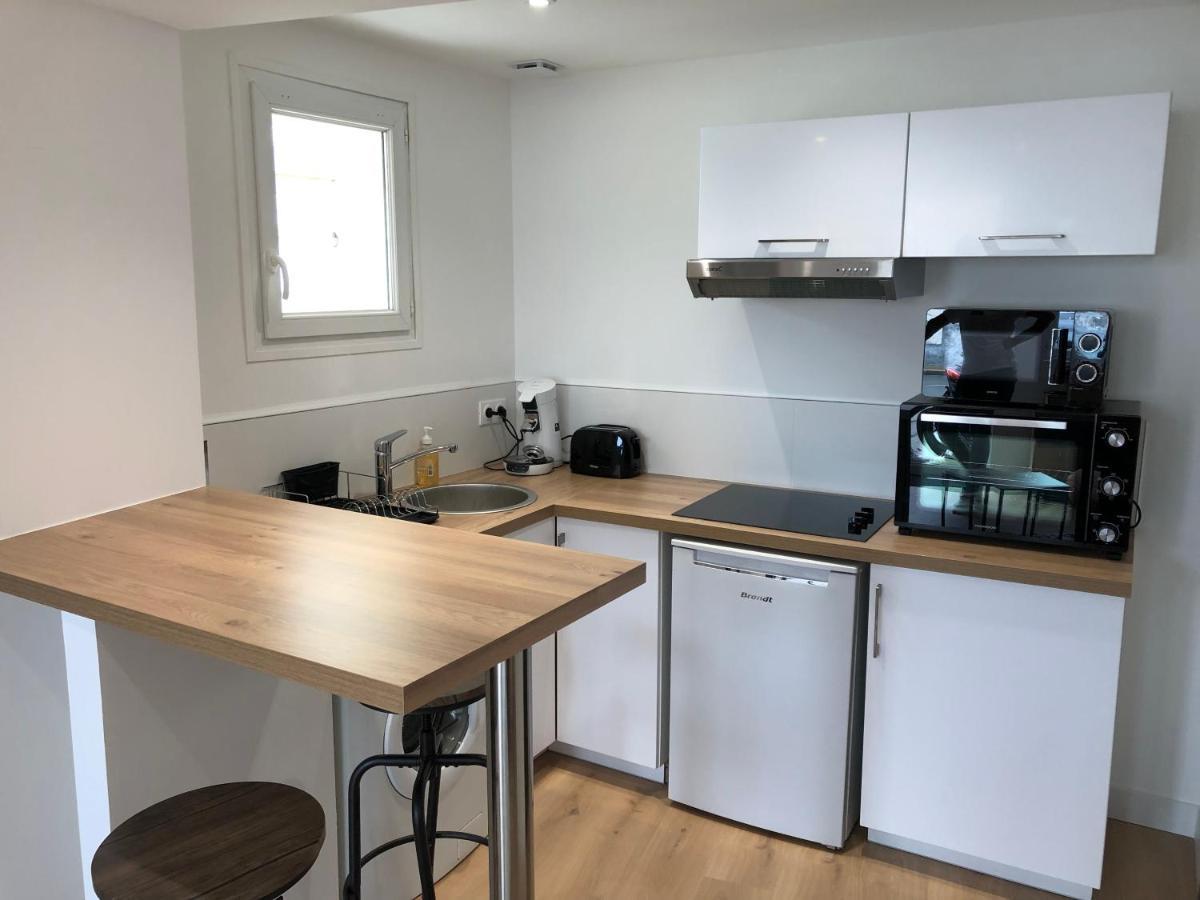 Terra Studio Cosy Et Calme Proche Du Centre Avec Parking Tv Et Wifi La Rochelle  Ngoại thất bức ảnh
